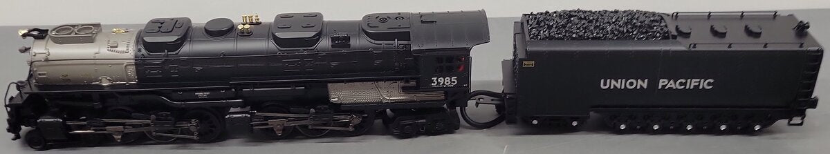 MTH 30-1541-1 O Gauge UP 4-6-6-4 Imperial Challenger Steam Engine w/PS2 #3985 EX/Box