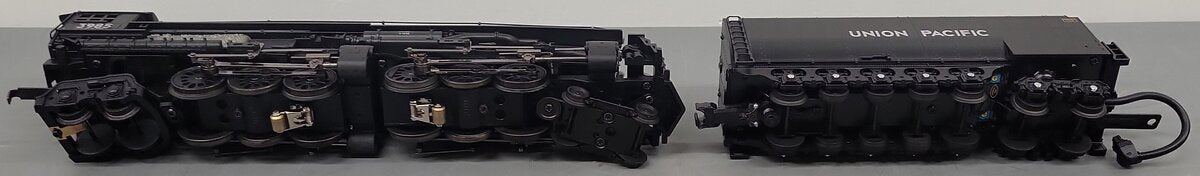 MTH 30-1541-1 O Gauge UP 4-6-6-4 Imperial Challenger Steam Engine w/PS2 #3985 EX/Box