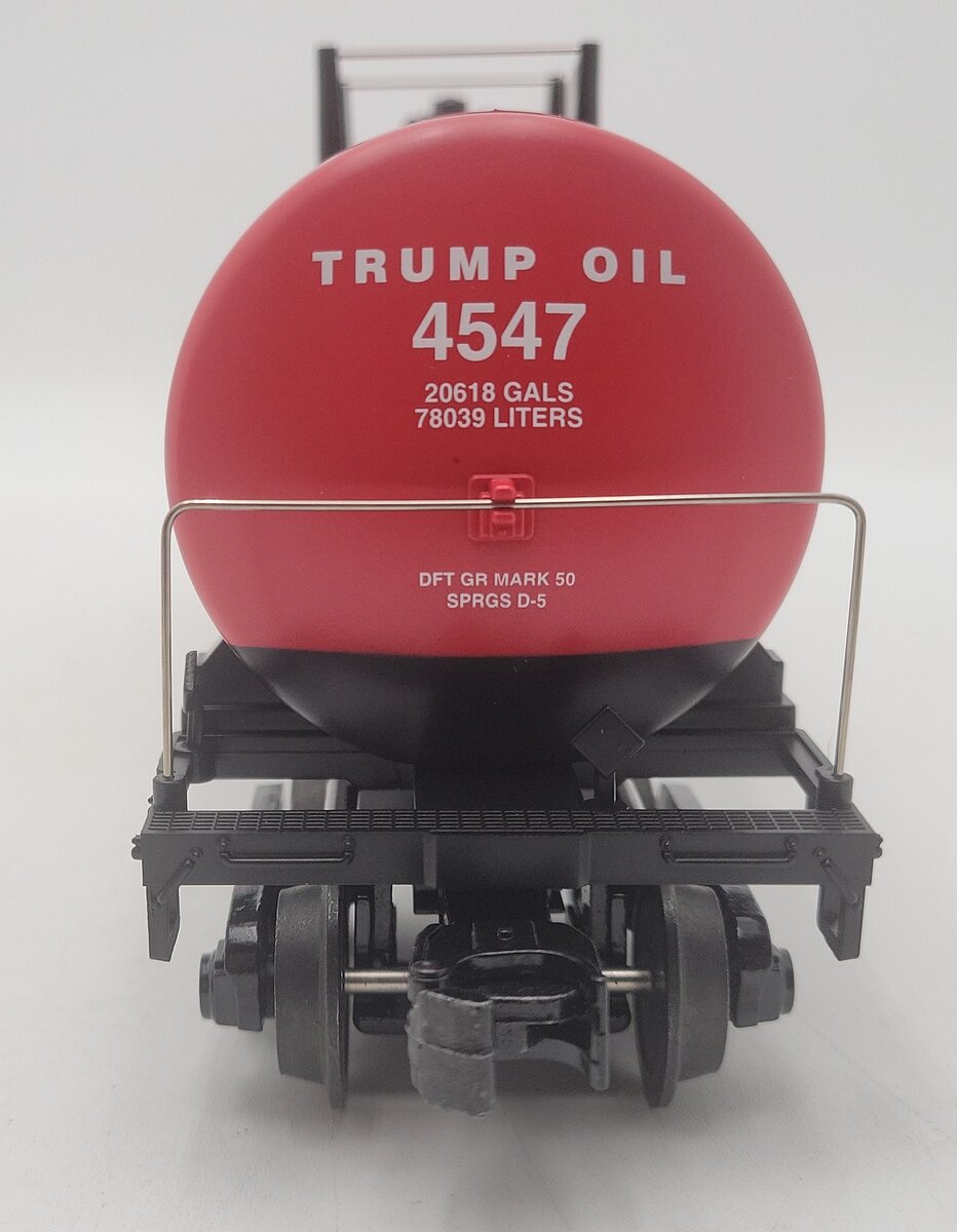 MTH 30-73658 O Gauge Donald J. Trump Modern Tank Car #4547 LN/Box