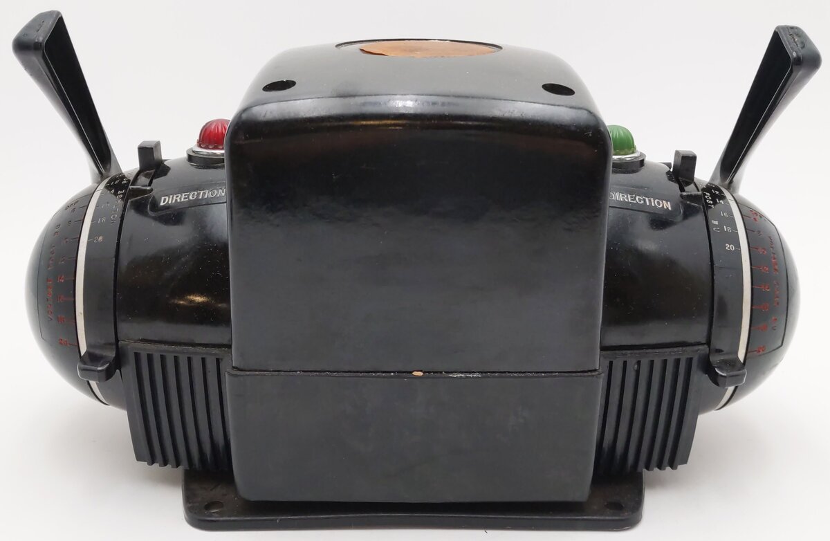 Lionel Vintage O Gauge VW 150 Watt 4 Train Transformer