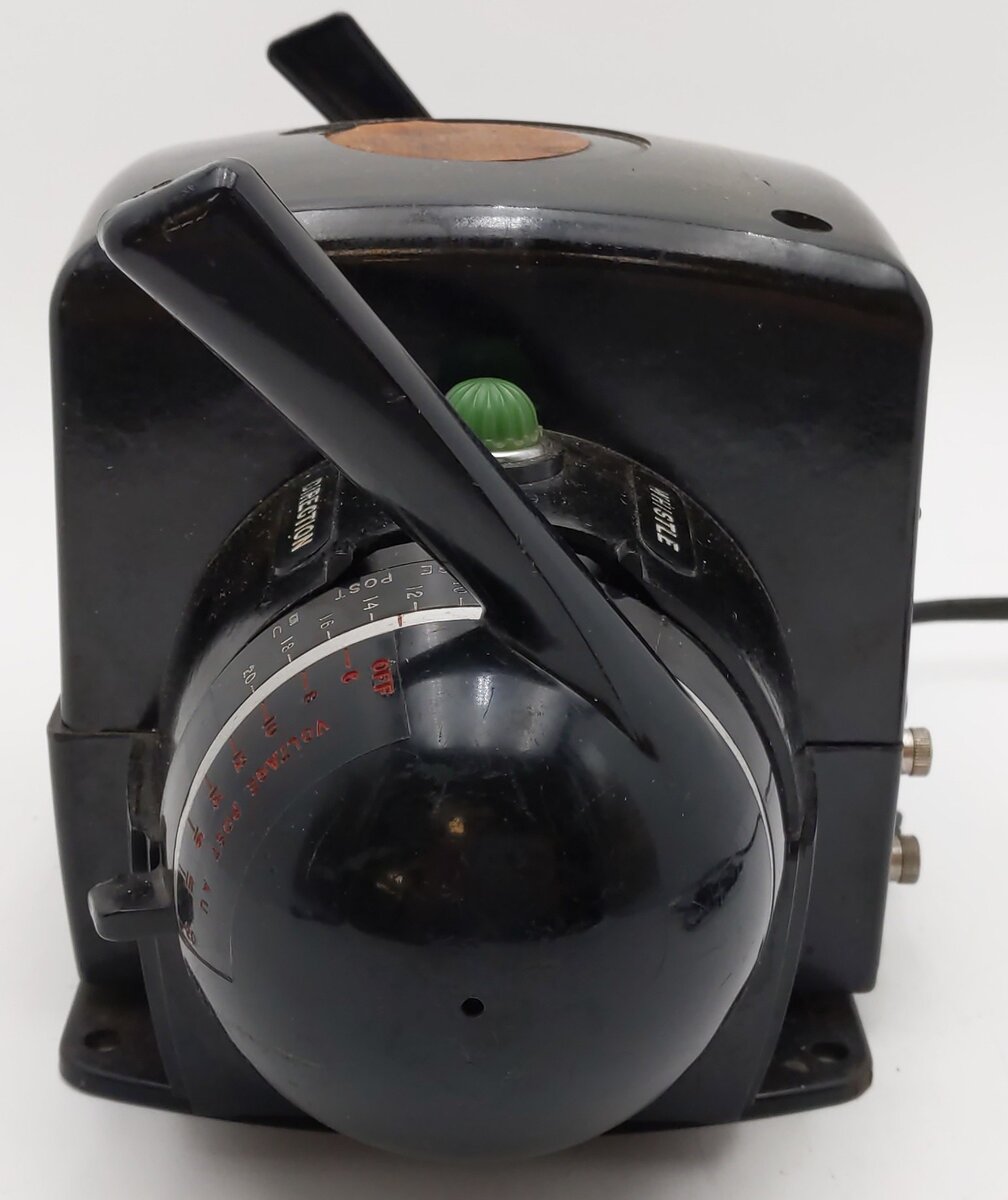 Lionel Vintage O Gauge VW 150 Watt 4 Train Transformer