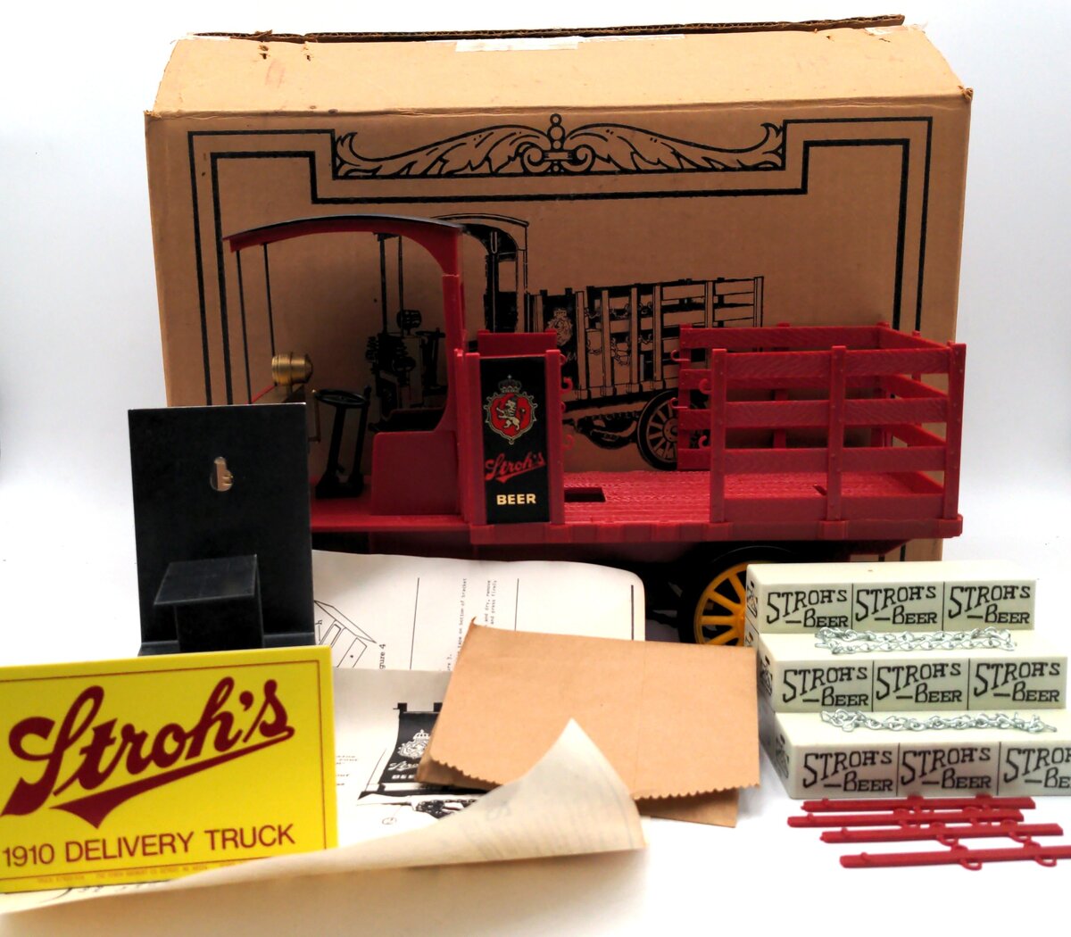 Embosograph Display Mfg. Co. 7980 92 Stroh's Beer 1910 Delivery Truck & Stand LN/Box