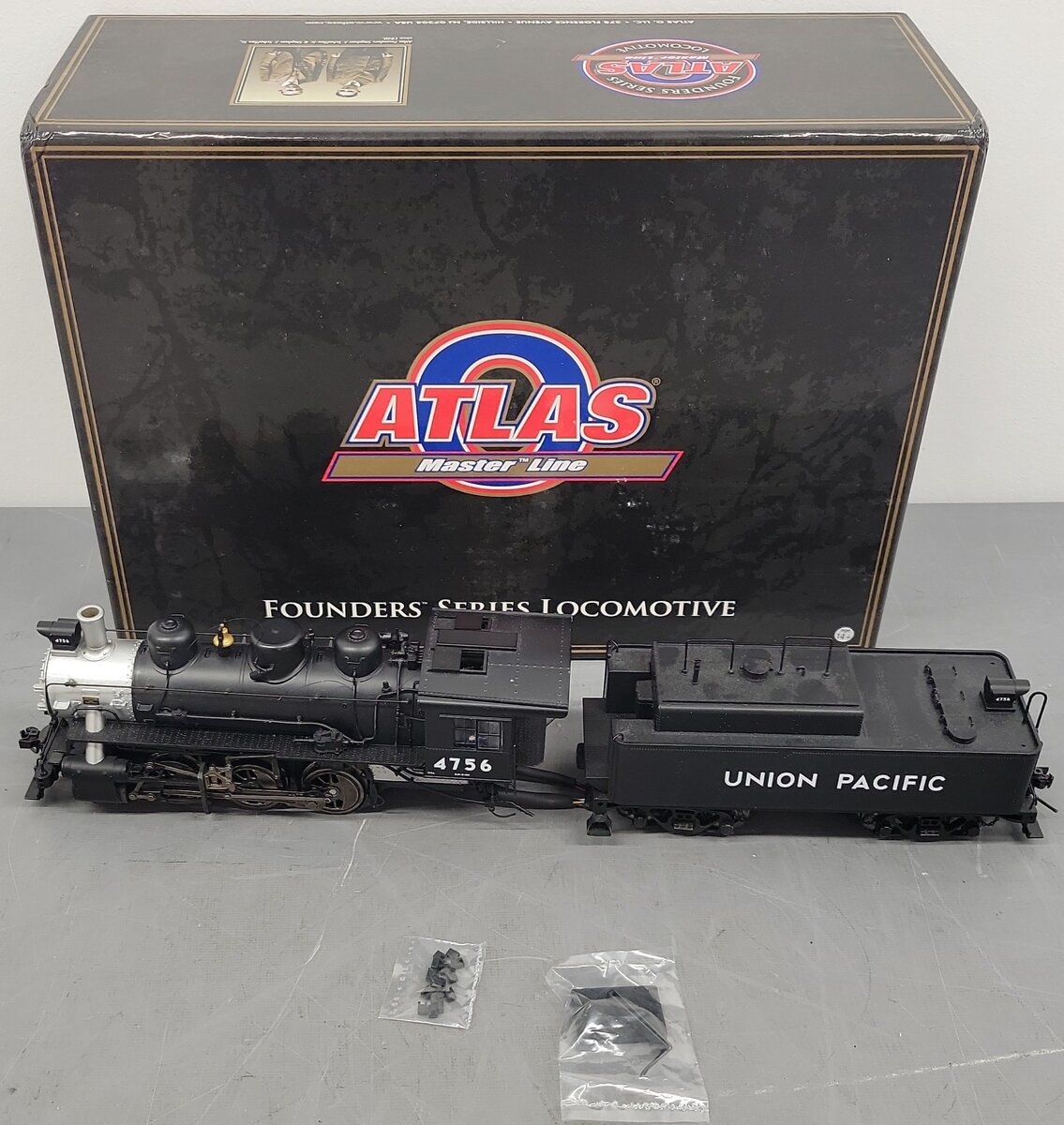 Atlas 3704-2 O UP USRA 0-6-0 Steam Loco & Tender #4756 w/ DCC & Sound (2-Rail) EX/Box