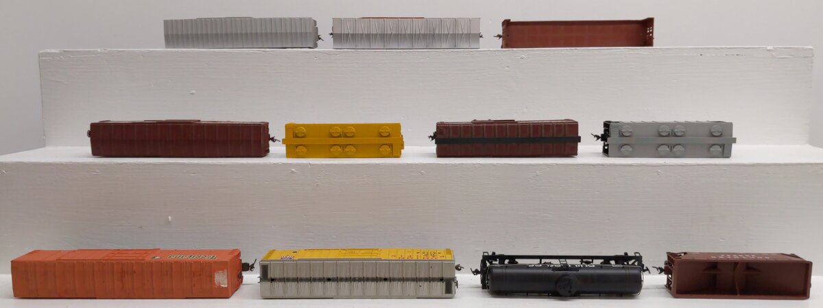 Atlas and Other HO Scale Assorted Freight Cars [11] VG