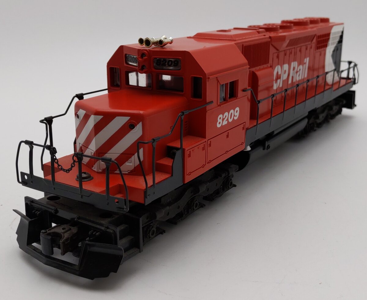 Lionel 6-18209 O Gauge Canadian Pacific SD40 Dummy Diesel Locomotive #8209 VG/Box