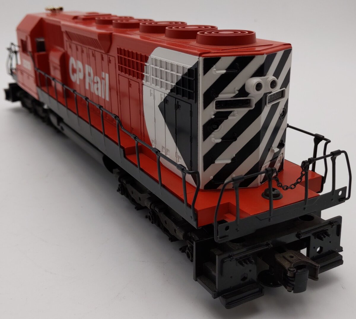 Lionel 6-18209 O Gauge Canadian Pacific SD40 Dummy Diesel Locomotive #8209 VG/Box