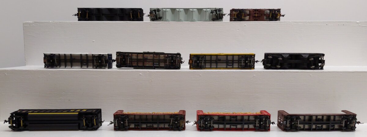Atlas and Other HO Scale Assorted Freight Cars [11] VG