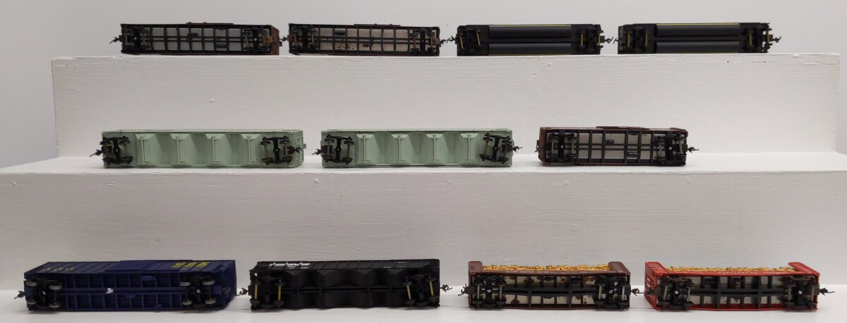Walthers and Other HO Scale Assorted Freight Cars [11] VG