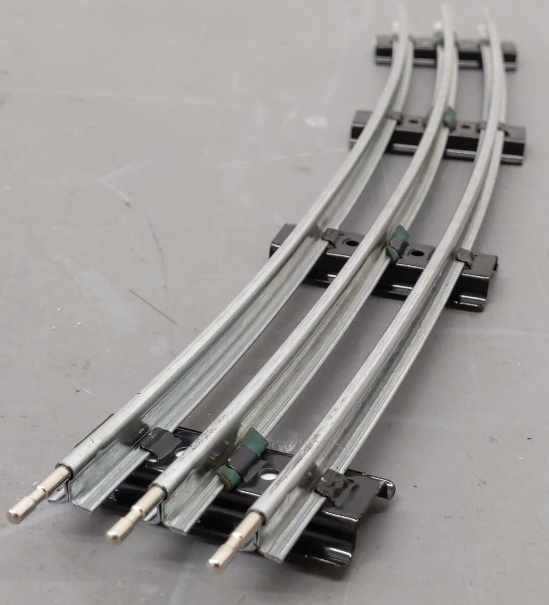 Menards 279-3468 O Gauge O-72 Curved Track Sections (Pack of 24) EX/Box