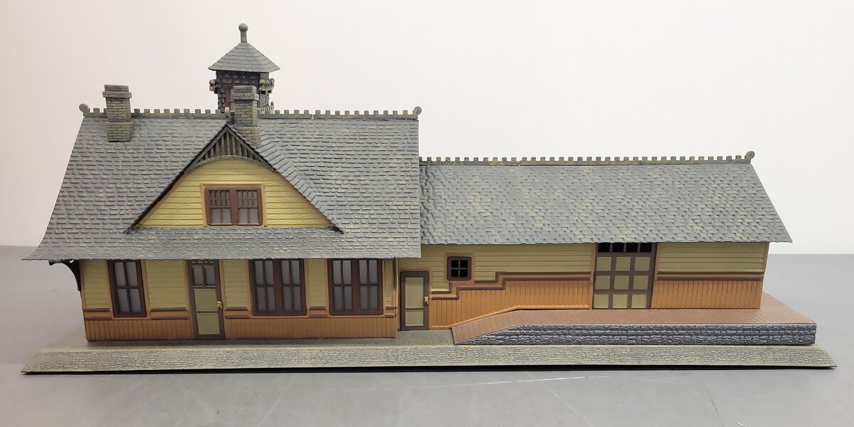 Lionel 6-32997 O Gauge Aluminum Rico Station EX/Box