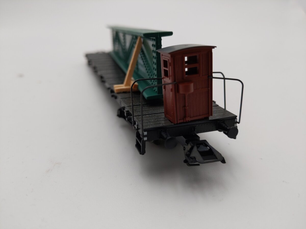 Marklin 46284 HO Scale DB Flatcar w/ Load VG/Box