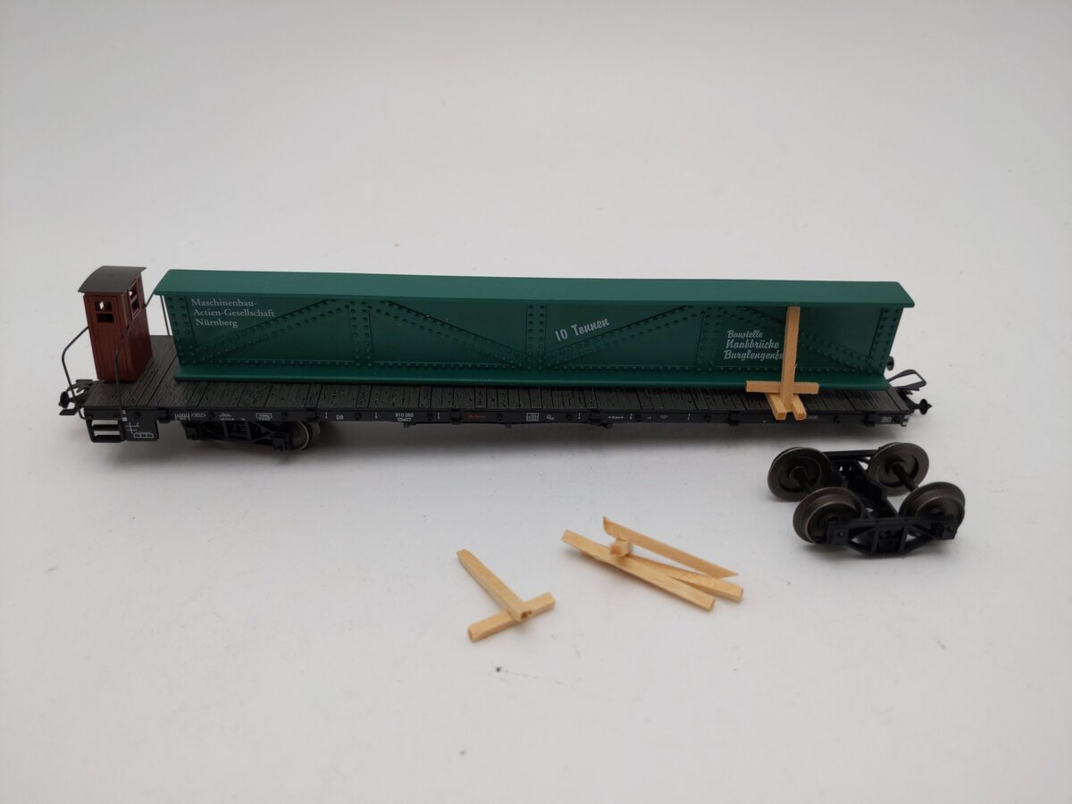 Marklin 46284 HO Scale DB Flatcar w/ Load VG/Box
