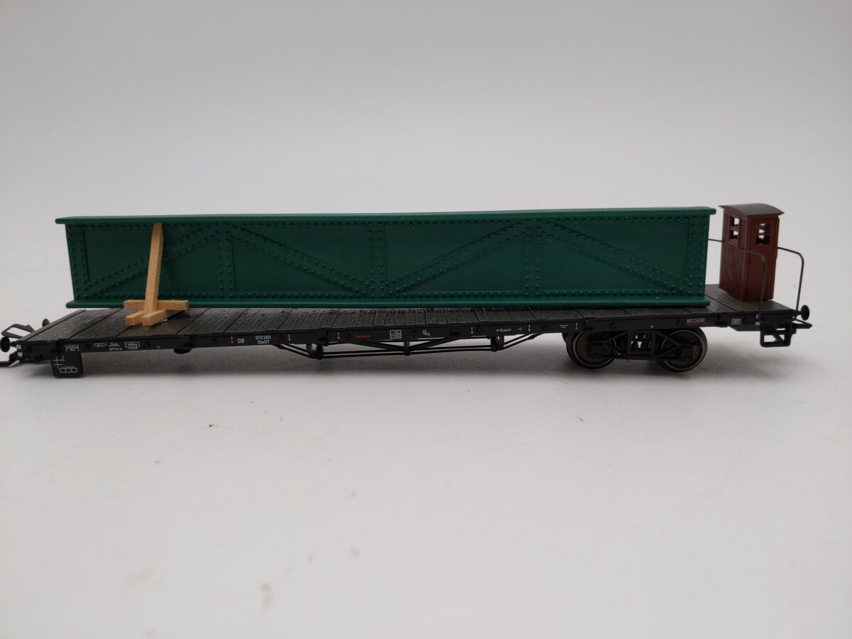 Marklin 46284 HO Scale DB Flatcar w/ Load VG/Box