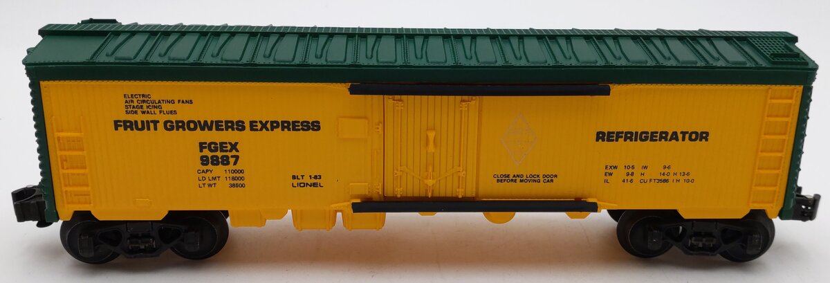 Lionel 6-9887 O Gauge FARR Fruit Growers Express Refrigerator Car #9887 LN/Box