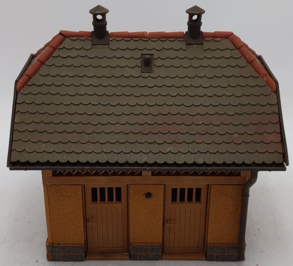 Pola 903 G Scale Toilet Block VG