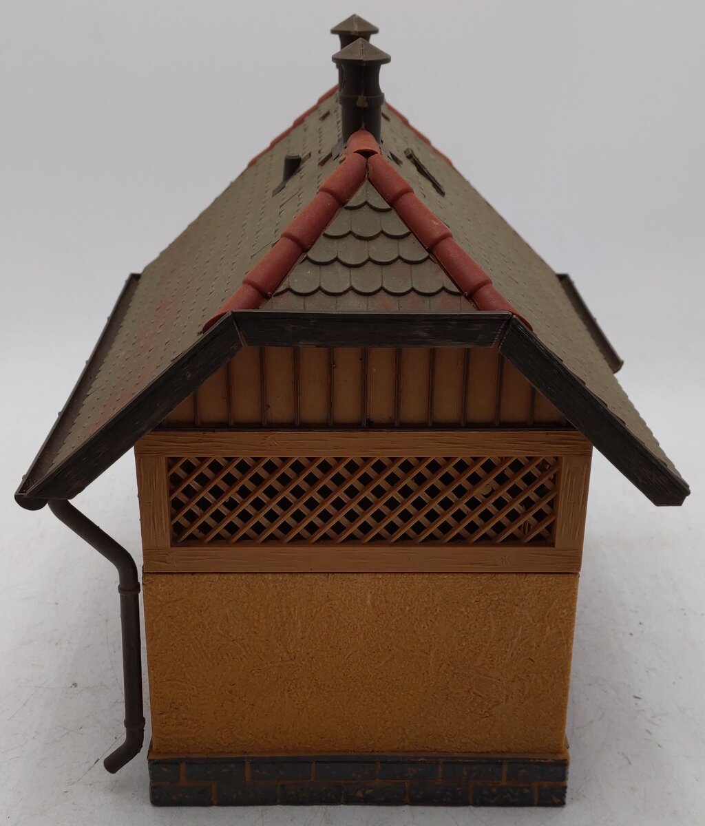 Pola 903 G Scale Toilet Block VG