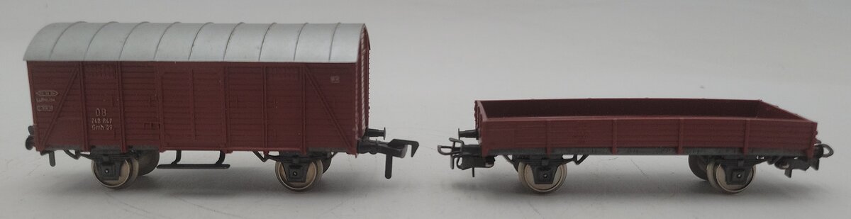 Marklin HO Scale Assorted Freight Cars [2] EX