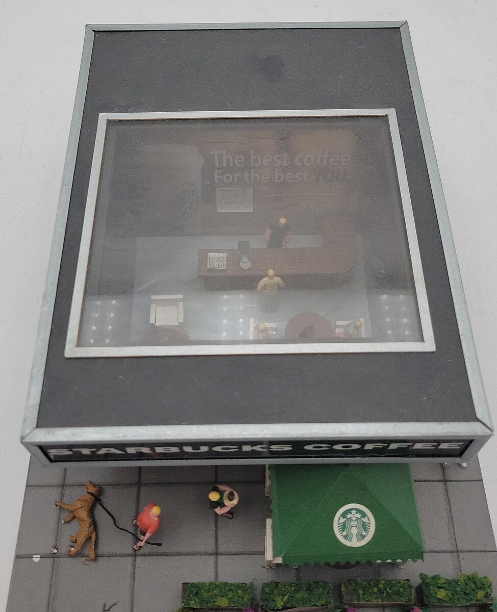 Menards 279-4325 O Gauge Assembled Starbucks Coffee Shop EX