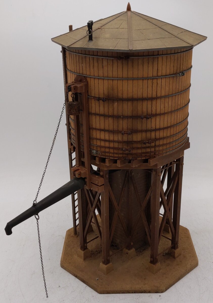 Pola 923 G Scale Water Tower Kit- Assembled VG