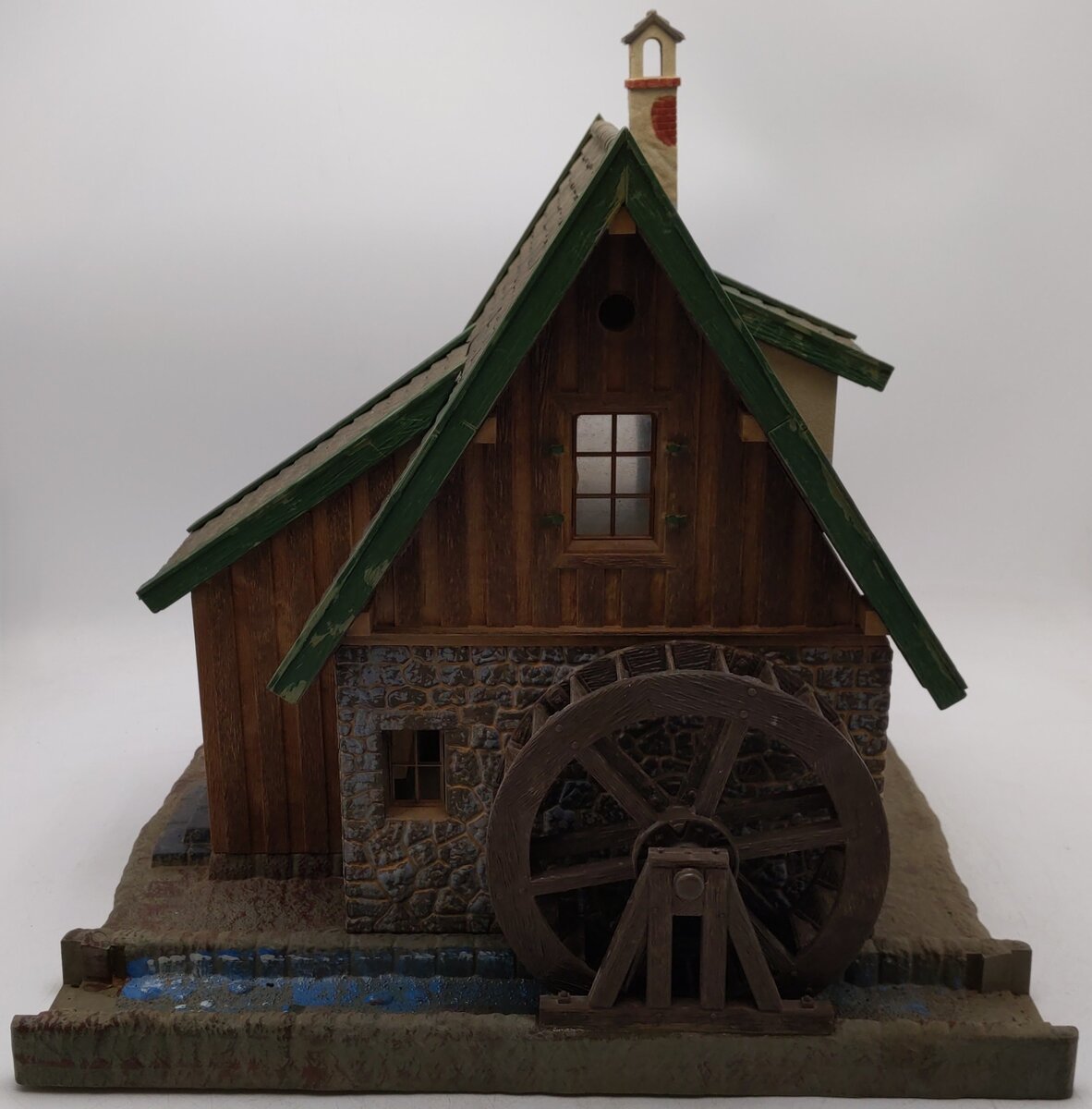 Pola 935 G Scale Operating Watermill