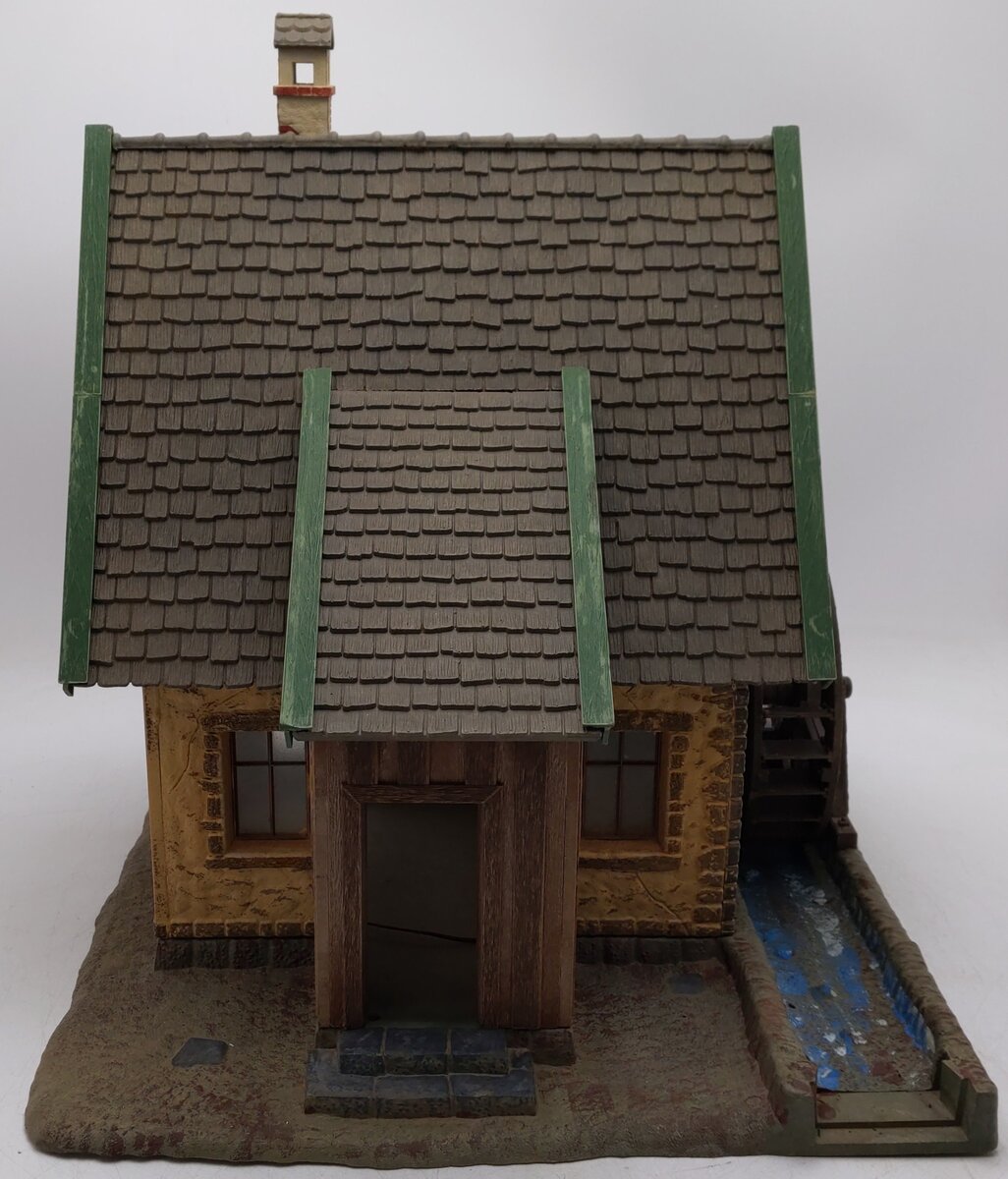 Pola 935 G Scale Operating Watermill