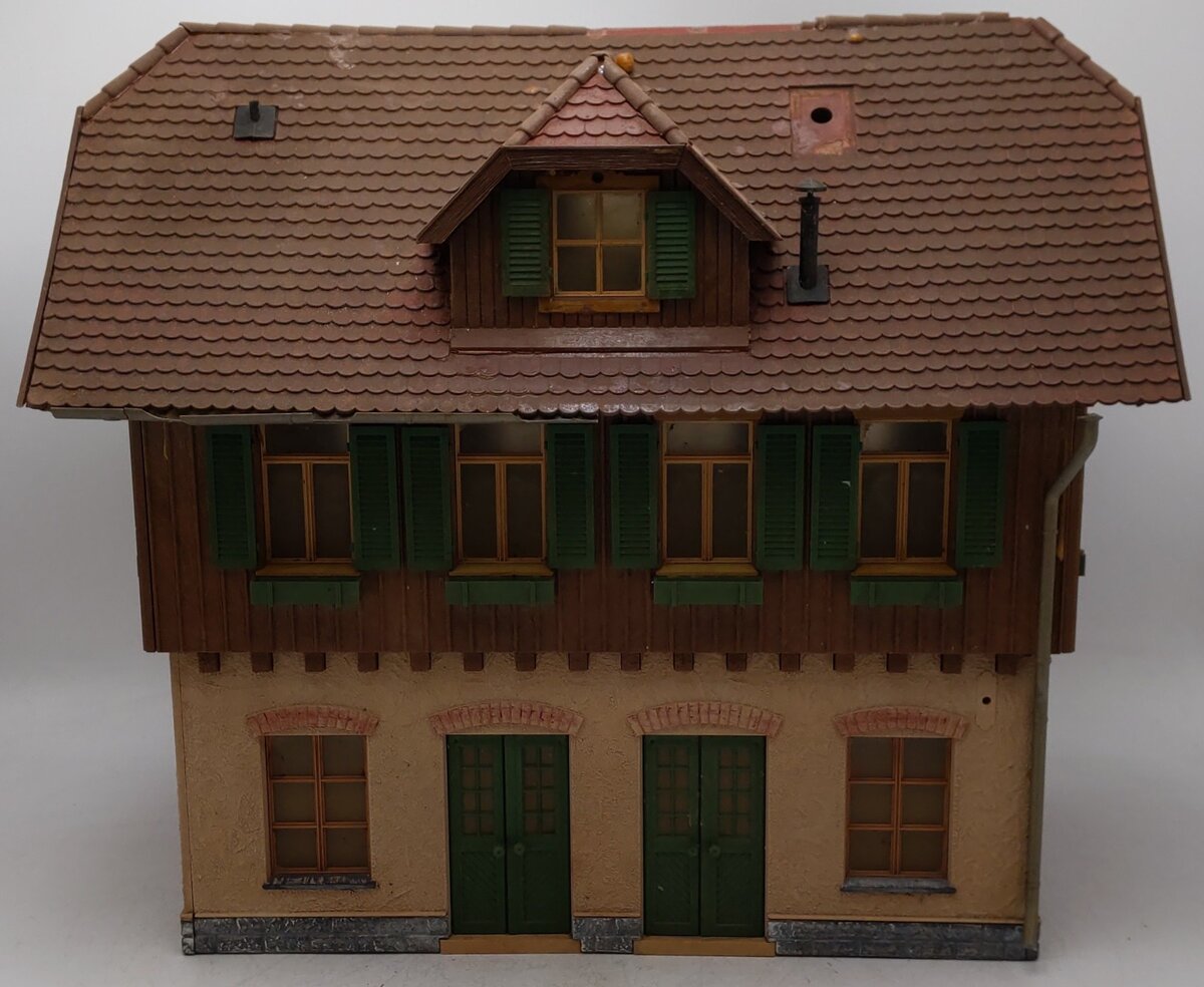 Pola 901 Schoenweiler Train Station - Assembled