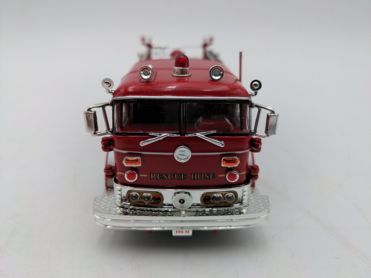 Signature Models 32372 1:50 Scale 1960 Mack C Fire Pumper EX/Box