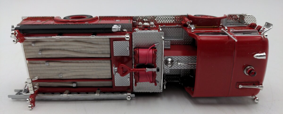 Signature Models 32372 1:50 Scale 1960 Mack C Fire Pumper EX/Box