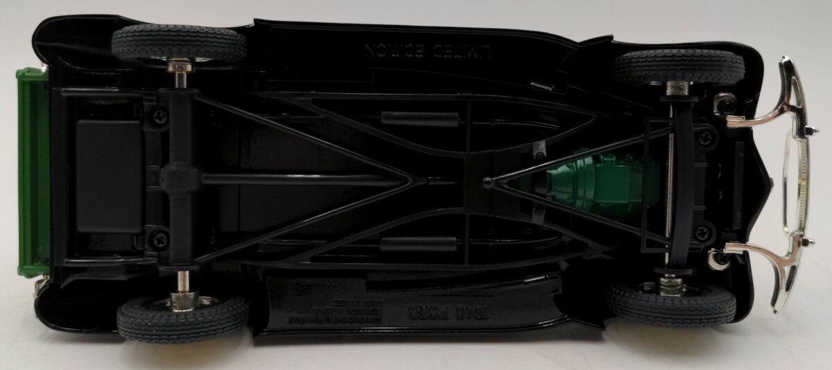 SpecCast 64037 1:24 Scale Diecast John Deere 1940 Ford VG/Box