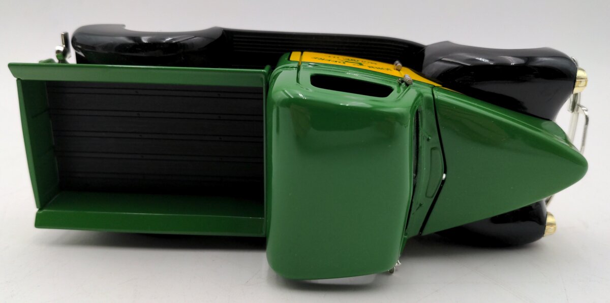 SpecCast 64037 1:24 Scale Diecast John Deere 1940 Ford VG/Box