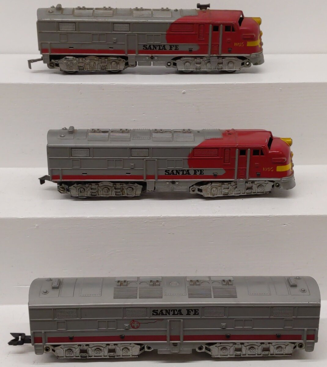 Marx 1095 Vintage O Santa Fe ABA Diesel Locomotives VG