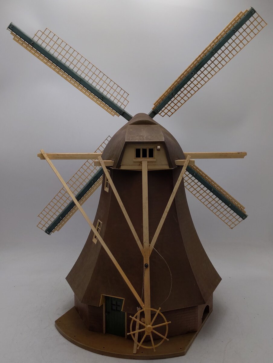 Pola 331701 G Scale Large Layout Windmill VG