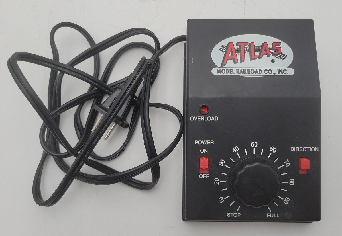 Atlas 310 Custom Power 1700 Model Railroad Power Pack EX/Box