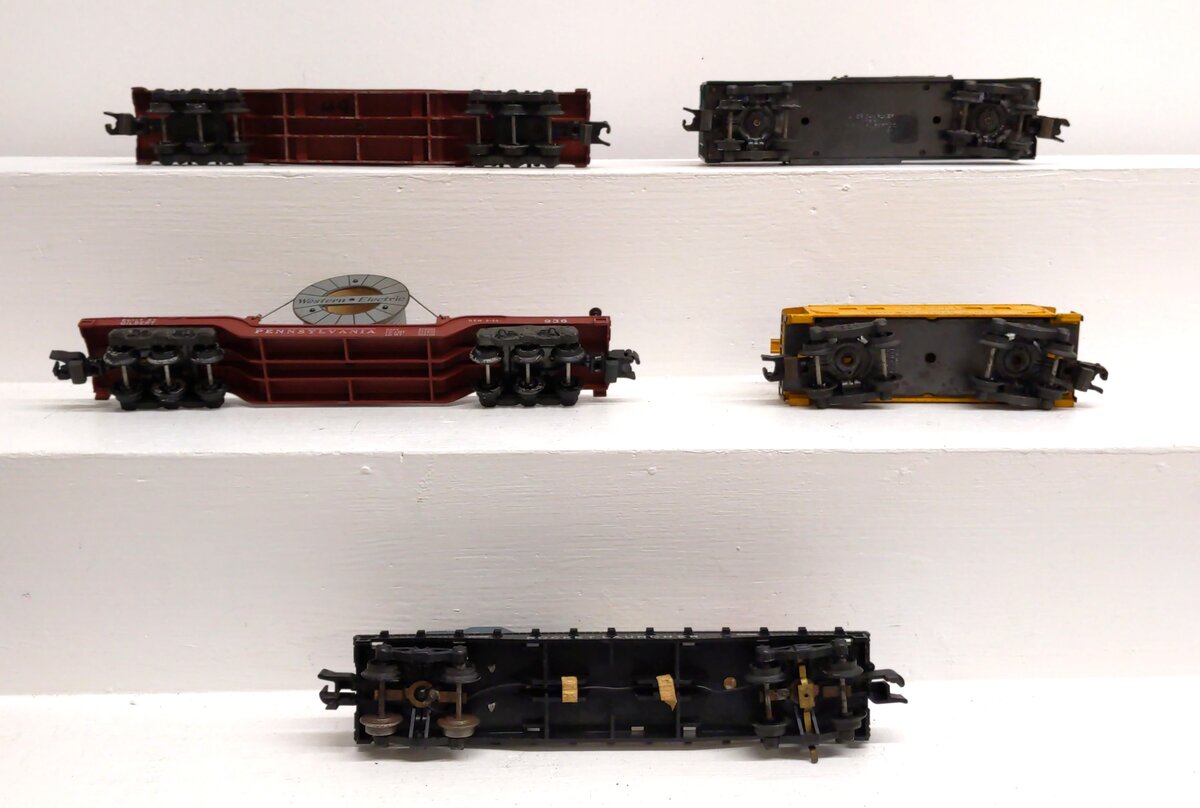 American Flyer S Gauge Assorted Freight Cars: 25059, 936, 24631, 989 [5] VG