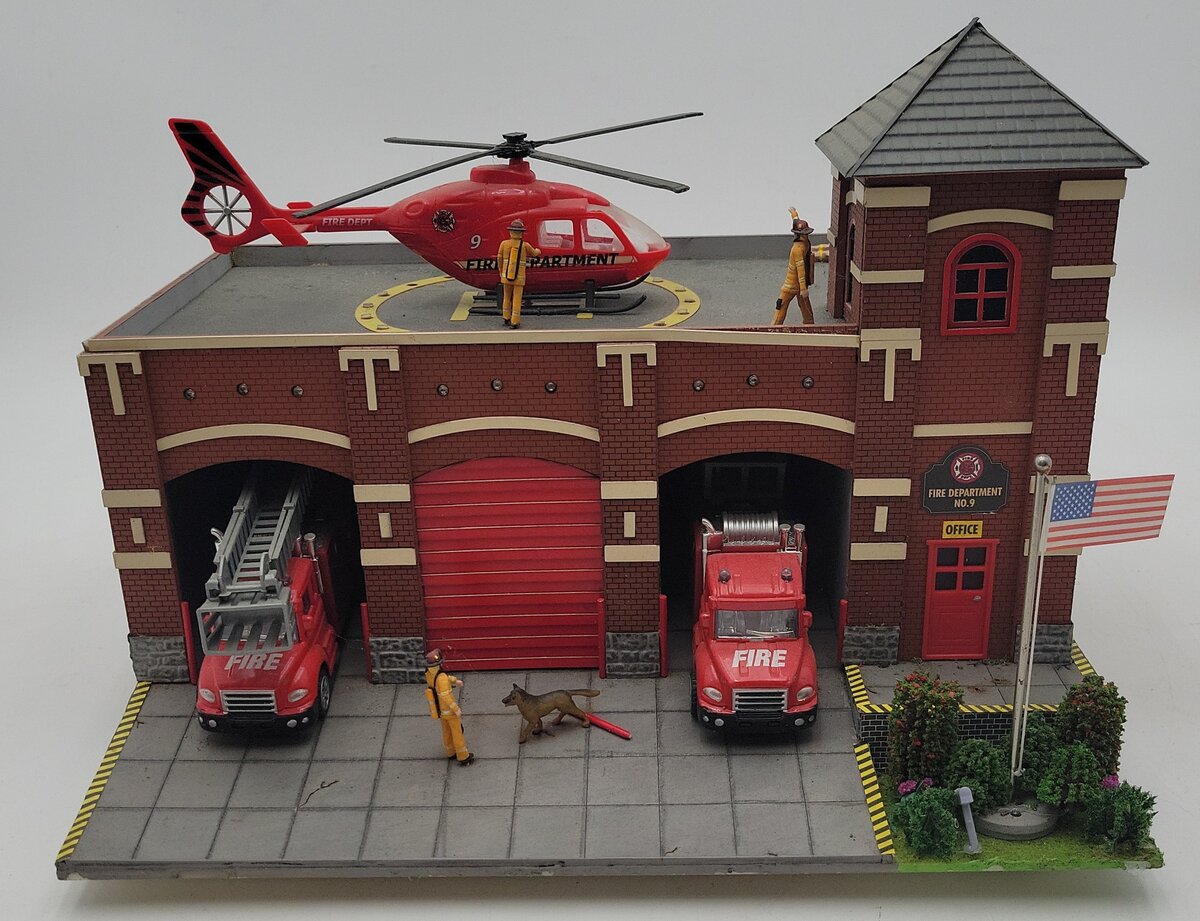 Menards 279-5927 O Scale Fire Station Building #9 VG