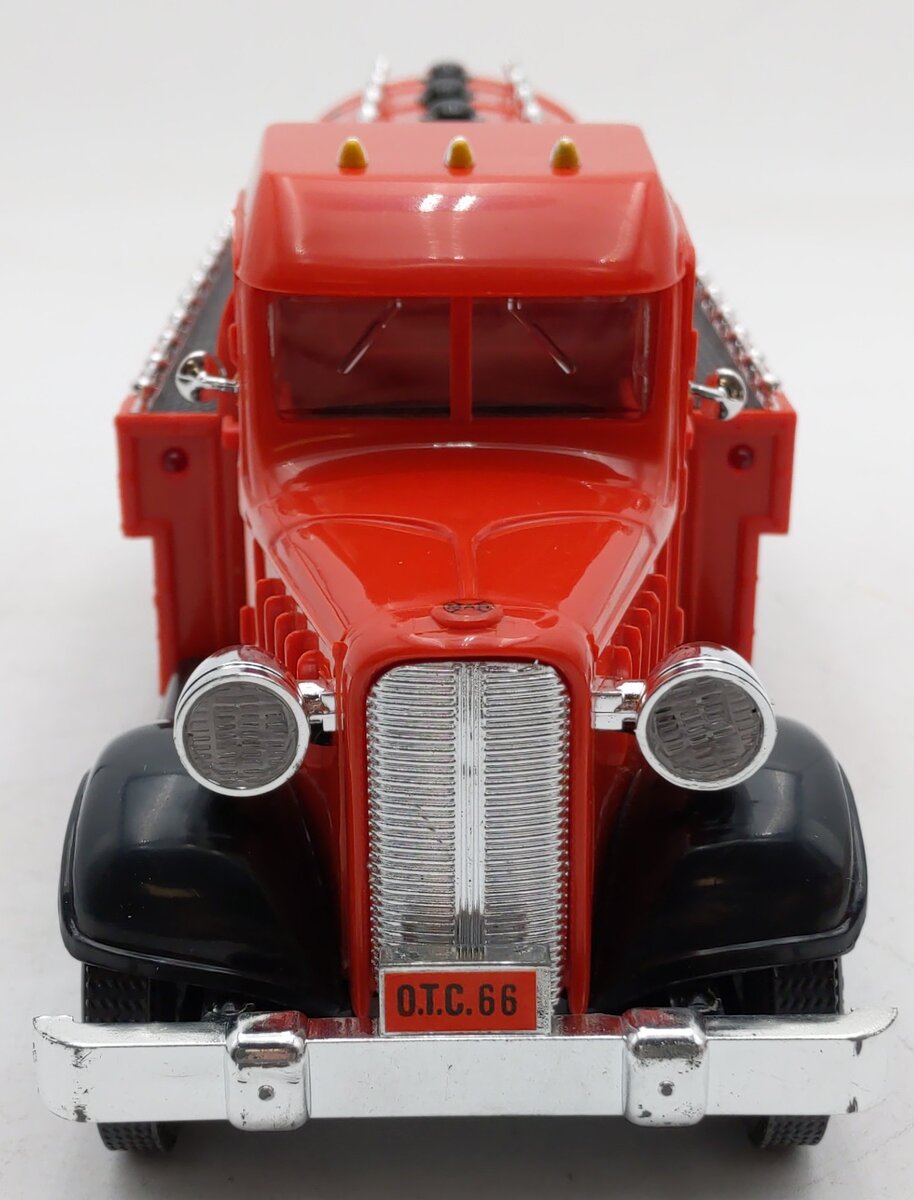 Marx Toys P66-001 1:32 Phillips '66 Vintage Truck Bank EX/Box