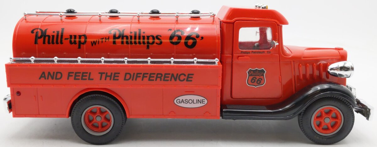 Marx Toys P66-001 1:32 Phillips '66 Vintage Truck Bank EX/Box