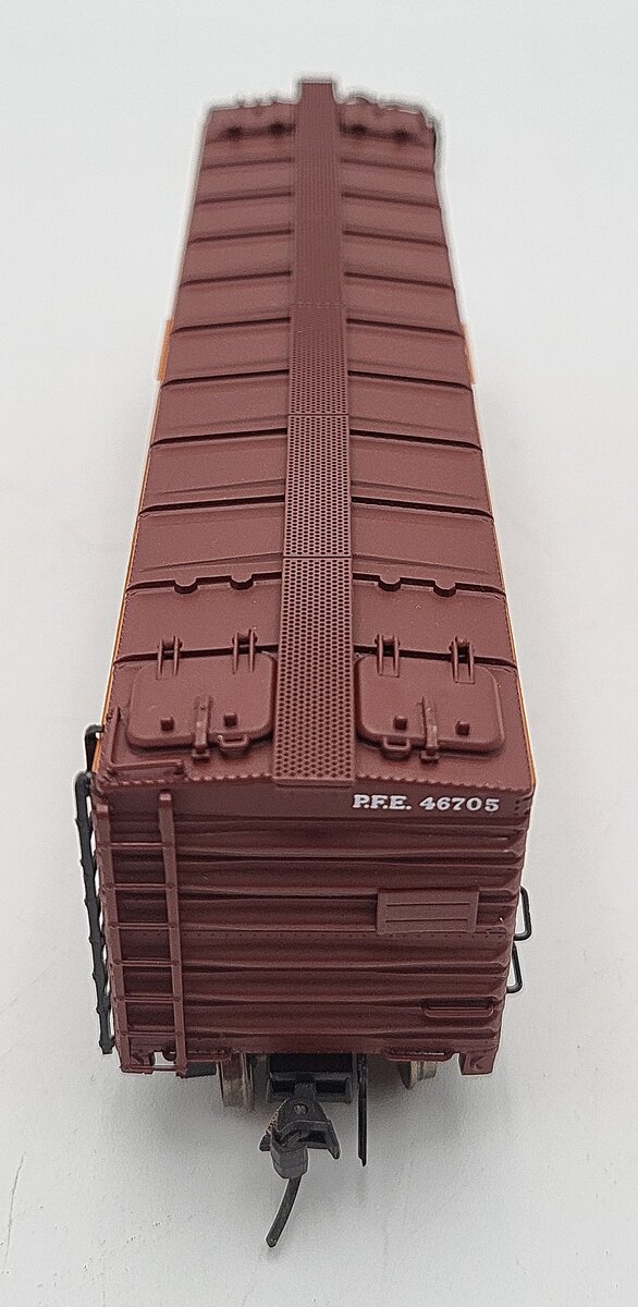 InterMountain 45501-91 HO Scale Union Pacific Boxcar #46705 EX/Box