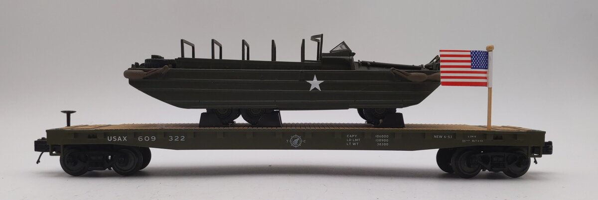 MTH 30-70105 O Gauge U.S. Army Flat Car with GMC DUKW #602322 EX