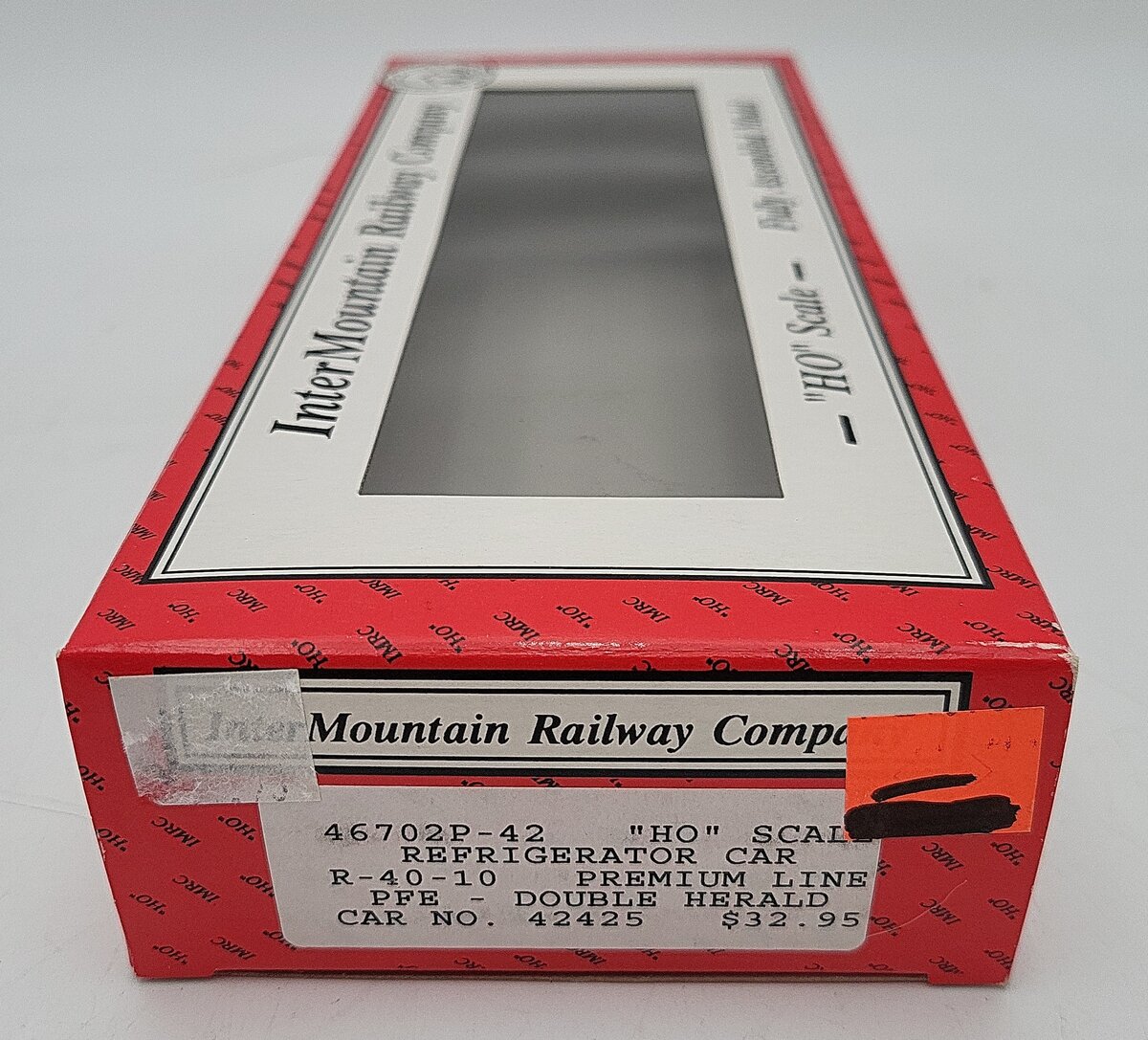 InterMountain 46702-42 HO Scale Union Pacific Boxcar #42425 EX/Box
