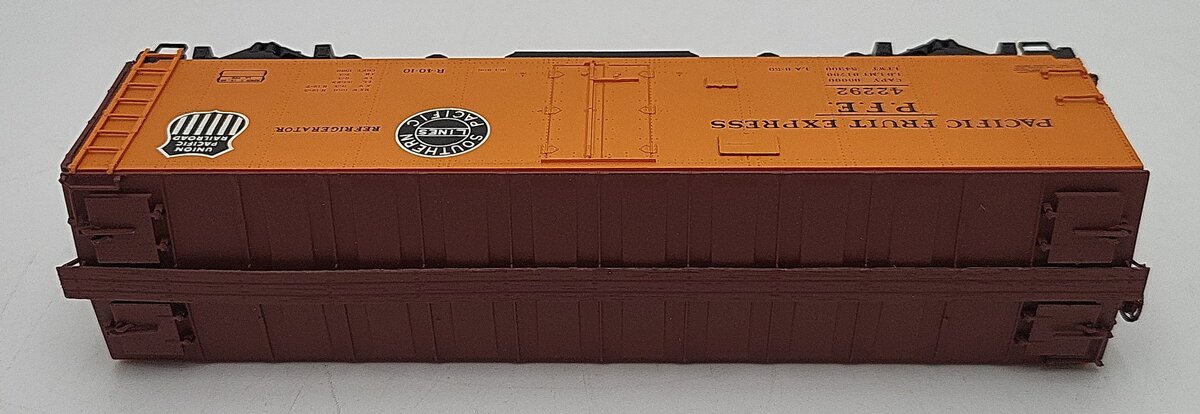 InterMountain 46703P-15 HO Scale Union Pacific Boxcar #42292 EX/Box