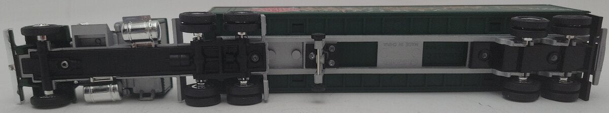 Lionel 6-14260 O Gauge Christmas Tractor Trailer Truck EX/Box