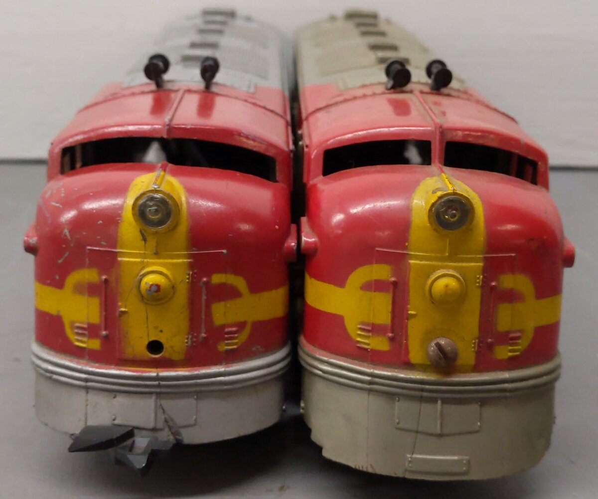 Marx 1095 Vintage O Santa Fe AA Diesel Locomotives VG