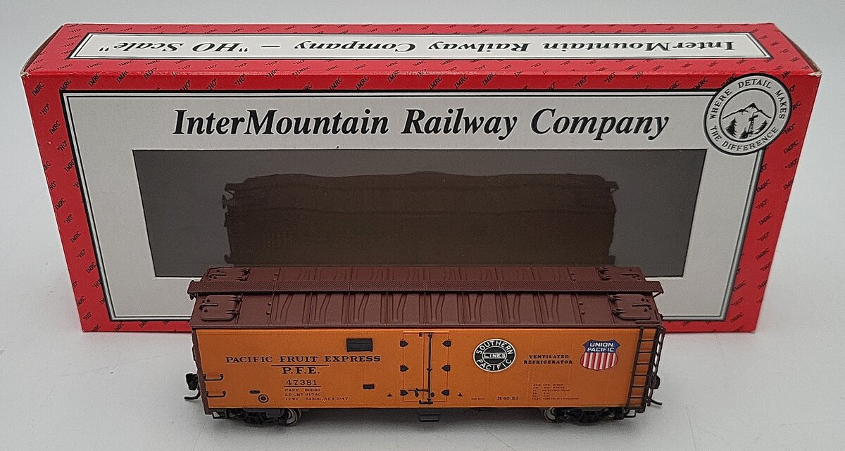 InterMountain 45501-70 Pacific Fruit Express Steel Sided Ice Bunker Car EX/Box