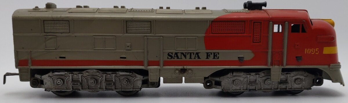 Marx 1095 Vintage O Gauge Santa Fe Diesel Locomotive