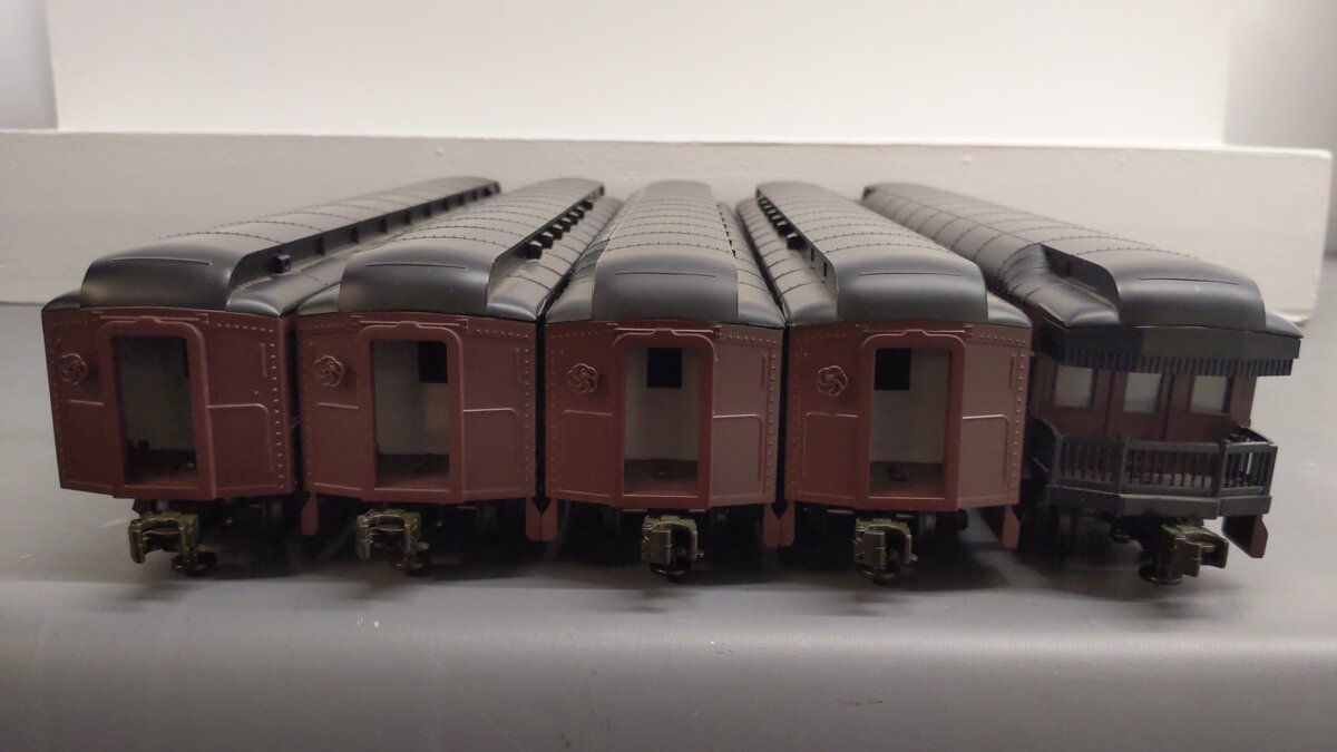 MTH 20-4018 O Pennsylvania 70' Madison Passenger 5-Car Set EX/Box