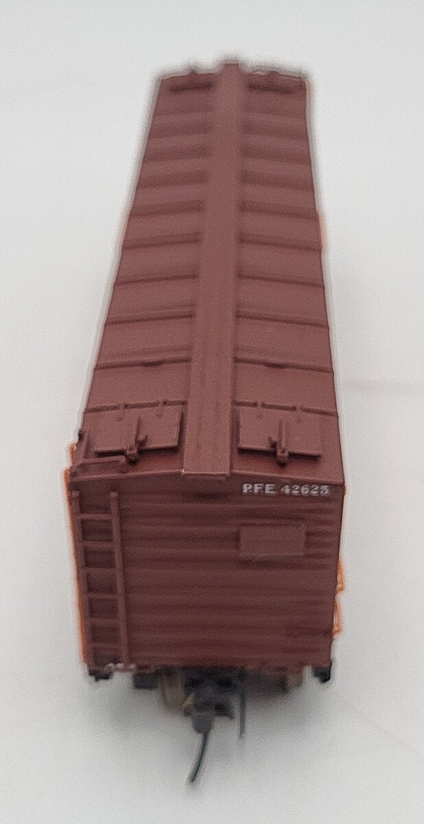 InterMountain 46703P-23 HO Scale Union Pacific Boxcar #42625 EX/Box