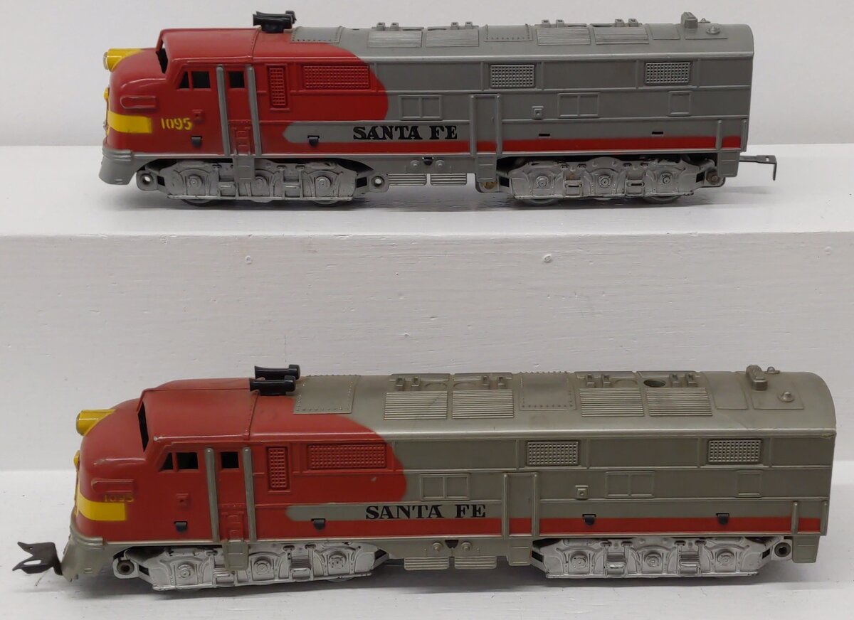 Marx 1095 Vintage O Santa Fe AA Diesel Locomotives VG