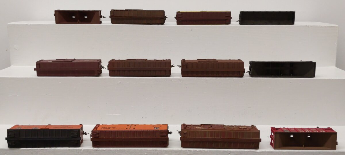 Rivarossi, Varney & Other HO Scale Freight Cars [12]