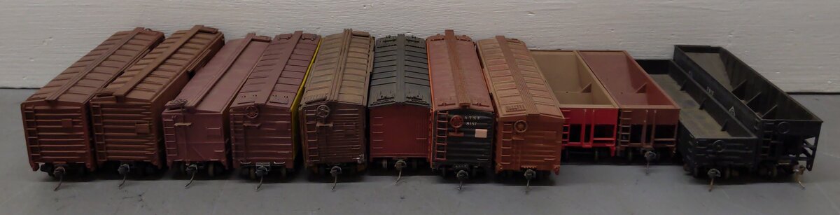 Rivarossi, Varney & Other HO Scale Freight Cars [12]